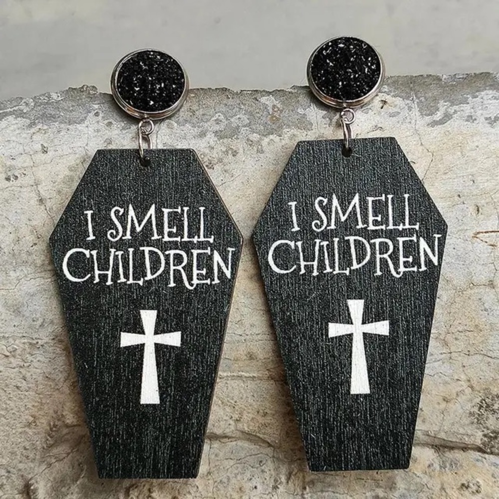 Hocus Pocus “I smell children” Black Wooden Coffin Earrings, Halloween Earrings - Picture 1 of 2